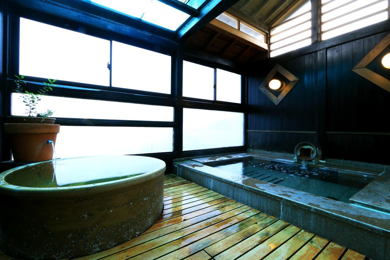 Ryokan Umi No Hana Тоёока Экстерьер фото